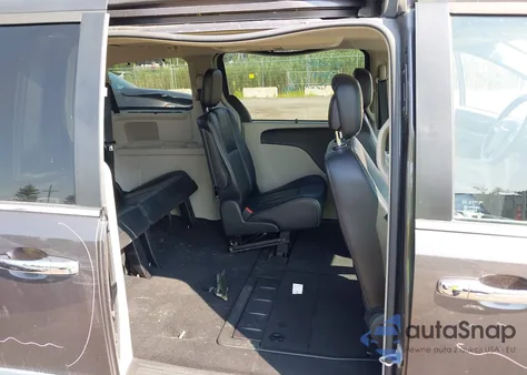 2015 Chrysler Town & Country Touring-L из США, поврежденный, VIN 2C4RC1CG6FR654139